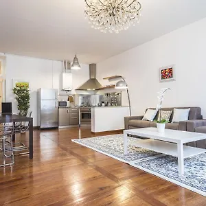 Hemeras Boutique Homes - Super Central Design Mediolan